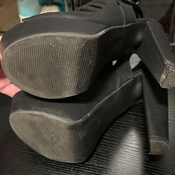 Platforms CAN SIZE 8 - Picture 5 of 6